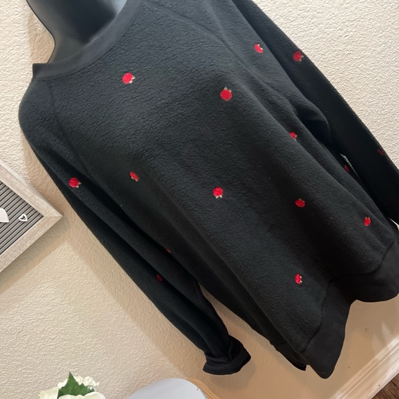 PINK Roses Black Fleece Sweatshirt - Picture 5 of 7